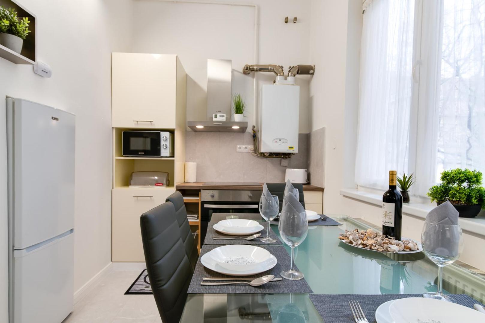 Apartment Light Design Close To Park&bath Budapest