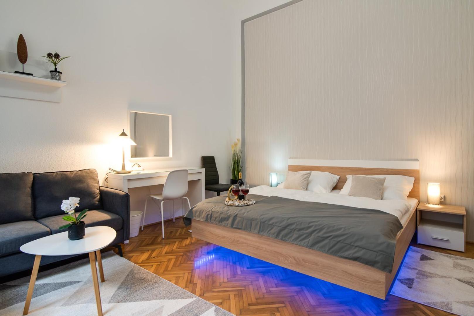 Apartment Light Design Close To Park&bath *